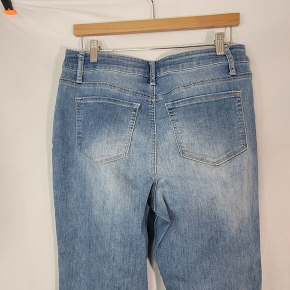 Boston Proper- Women's Jeans- Size 31 or size 12 - Picture 3 of 8